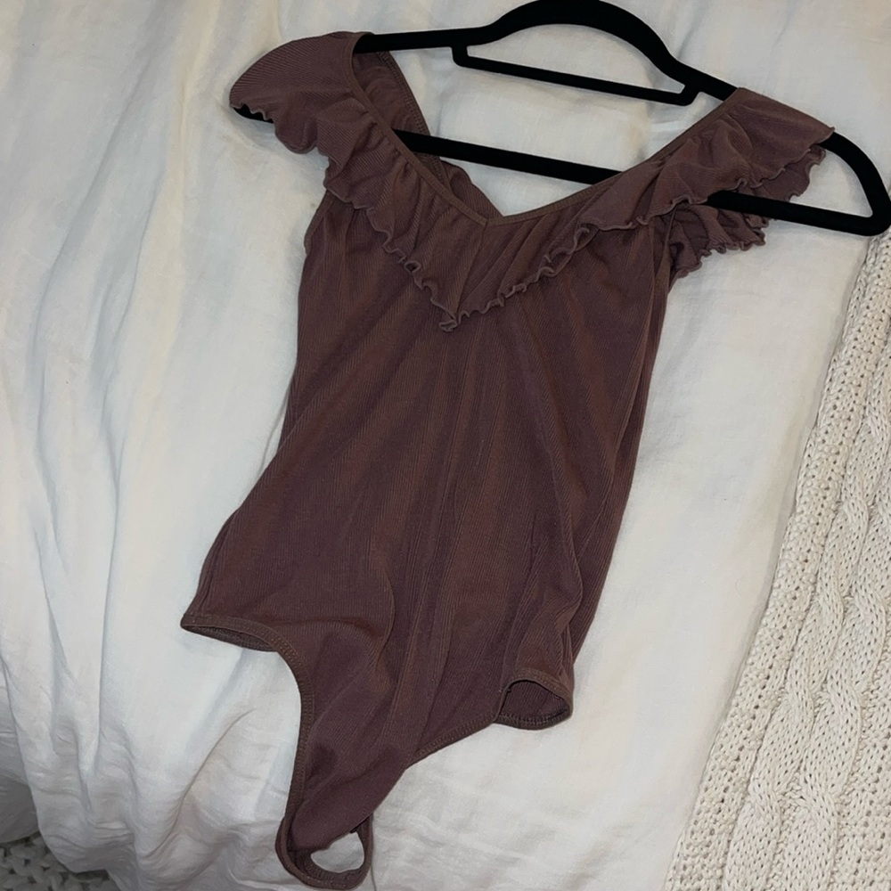 Aritzia Wilfred purple bodysuit